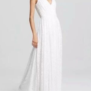 Elegant White V-Neck Lace Maxi Dress